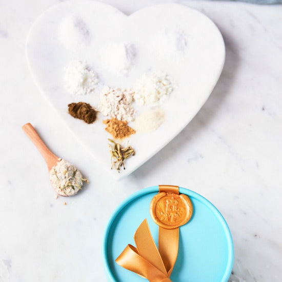 Royal Heir Botanicals _Honeysuckle_oat-Soak for eczema suffering skin