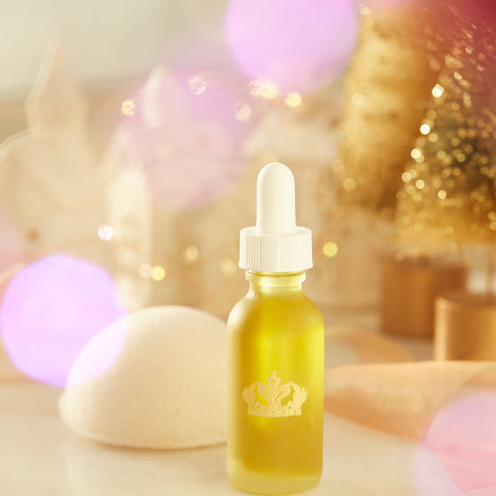 Royal Heir Botanicals Organic Facial Serum – a luxurious, nutrient-rich oil blend designed to hydrate, nourish, and restore radiant skin.